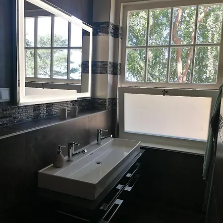 Strandhotel Lindequist Sellin ゲストハウス *