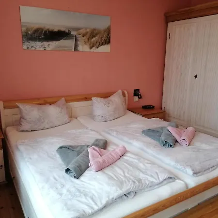 ゲストハウス Strandhotel Lindequist Sellin *